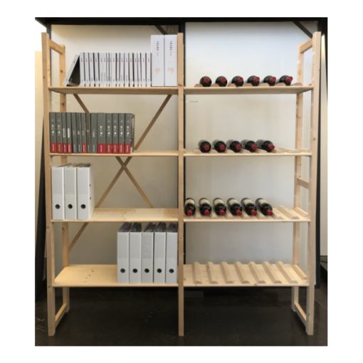 Wandregal aus Holz mit Anbauregal